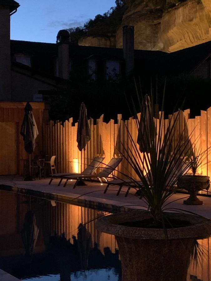 Les Appartements D Artiste De La Villa Du 15 - Restaurant La Maison - Piscine Chauffee Les Eyzies Buitenkant foto